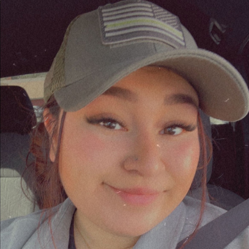 Meet your Posher, Idalis